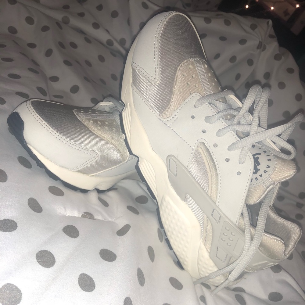 Women’s Nike Huaraches